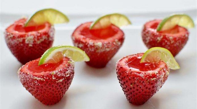 original_strawberry-margarita-jello-shots.jpg